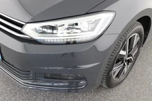 VW Touran Highline TSI DSG in Uranograu