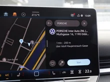 VW T-Roc R-Line eTSI DSG in Grenadillschwarz Metallic