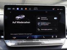 VW T-Roc R-Line eTSI DSG in Grenadillschwarz Metallic