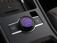 VW T-Roc R-Line eTSI DSG in Grenadillschwarz Metallic