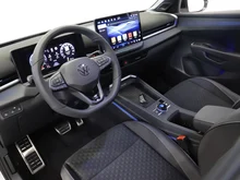 VW T-Roc R-Line eTSI DSG in Grenadillschwarz Metallic