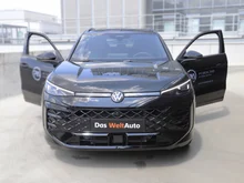 VW T-Roc R-Line eTSI DSG in Grenadillschwarz Metallic