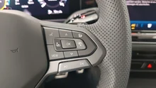 VW Passat Variant Sport eHybrid 150kW in Oyster Silver mit Dach in Schwarz Uni
