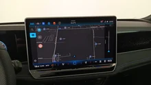VW Passat Variant Sport eHybrid 150kW in Oyster Silver mit Dach in Schwarz Uni