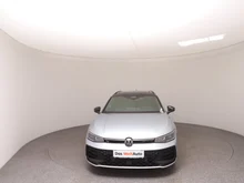 VW Passat Variant Sport eHybrid 150kW in Oyster Silver mit Dach in Schwarz Uni