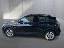 VW T-Cross Friends TSI in Deep Black Perleffekt