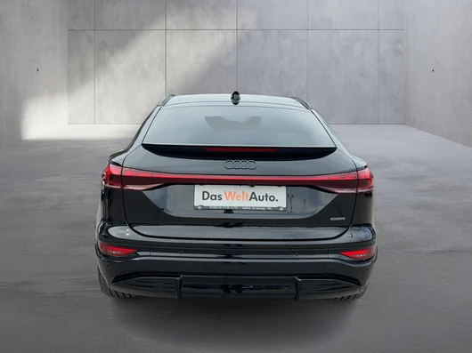 Bild eines Audi Q6 Sportback e-tron quattro