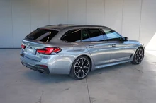 BMW 5xx 5 Touring 530 d xDrive in hellgrau - metallic
