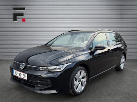 VW Golf Variant Life mHeV DSG