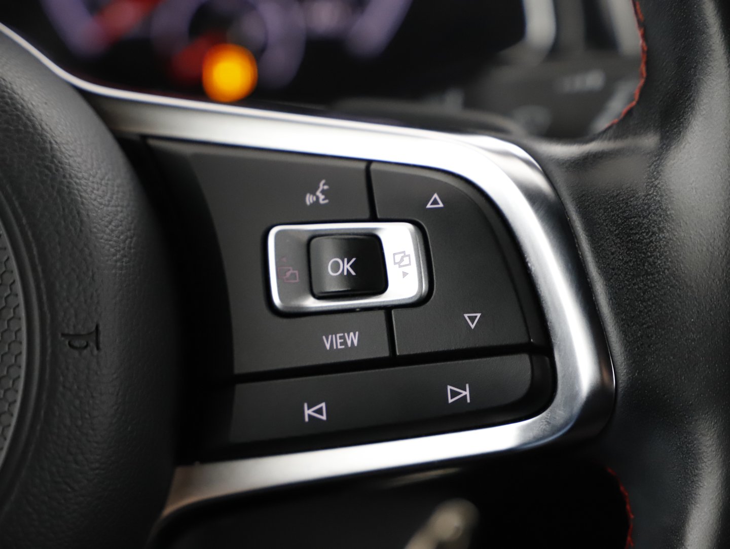 VW T-Roc Sport TDI DSG | Bild 9 von 18