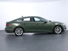 Thumbnail-Foto von Fahrzeug