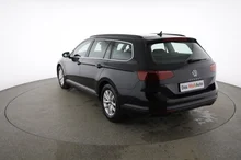 VW Passat Variant Business in DEEP BLACK PERLEFFEKT