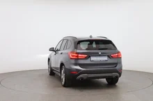 BMW X1 xDrive 20 i Sport Line in mineralgrau metallic