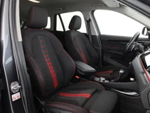 BMW X1 xDrive 20 i Sport Line in mineralgrau metallic