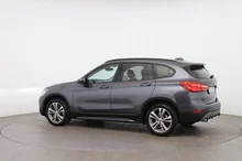 BMW X1 xDrive 20 i Sport Line in mineralgrau metallic