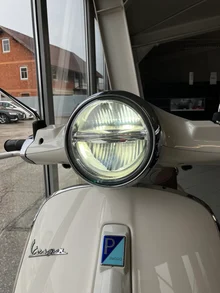 Thumbnail-Foto von Fahrzeug