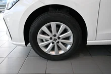 SEAT Ibiza Reference Edition 1.0 80PS in Candy-Weiß