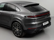 Porsche Cayenne E-Hybrid Coupé in quarzitgraumetallic