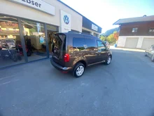 VW Caddy Trendline TDI 4MOTION in chestnut brown met.