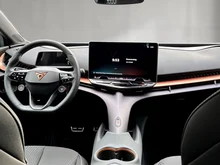 CUPRA Tavascan Base 210kW/286PS in White-Silber Metallic