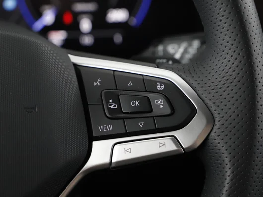 Bild eines VW Touareg R eHybrid TSI 4MOTION