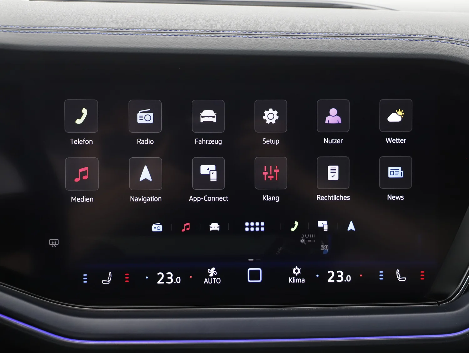 Bild eines VW Touareg R eHybrid TSI 4MOTION