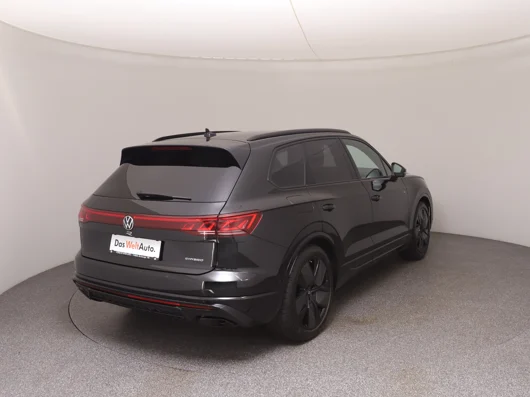 Bild eines VW Touareg R eHybrid TSI 4MOTION