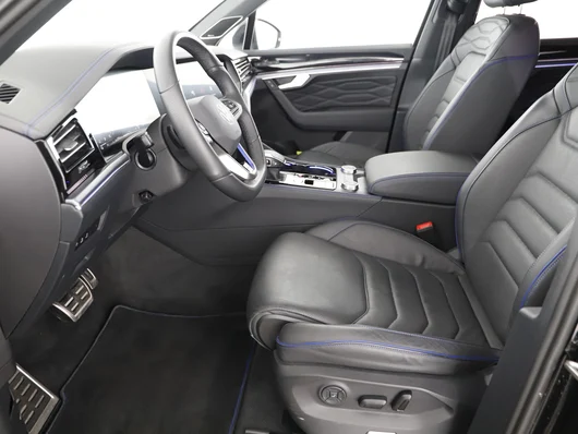 Bild eines VW Touareg R eHybrid TSI 4MOTION
