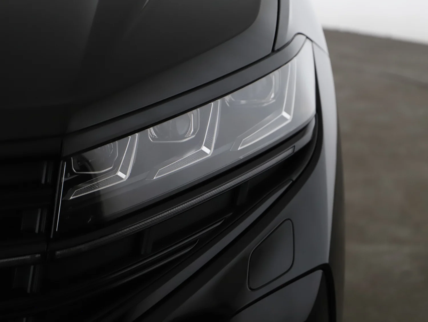 Bild eines VW Touareg R eHybrid TSI 4MOTION