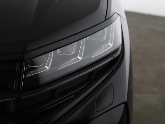 Bild eines VW Touareg R eHybrid TSI 4MOTION