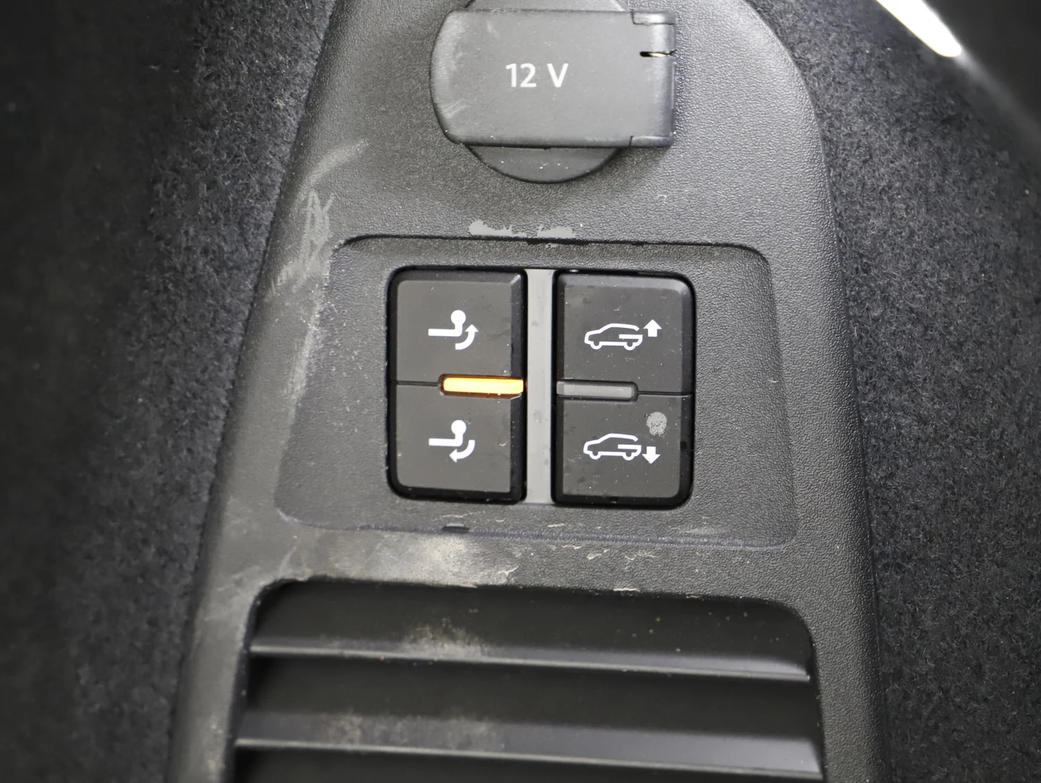 Bild eines VW Touareg R eHybrid TSI 4MOTION