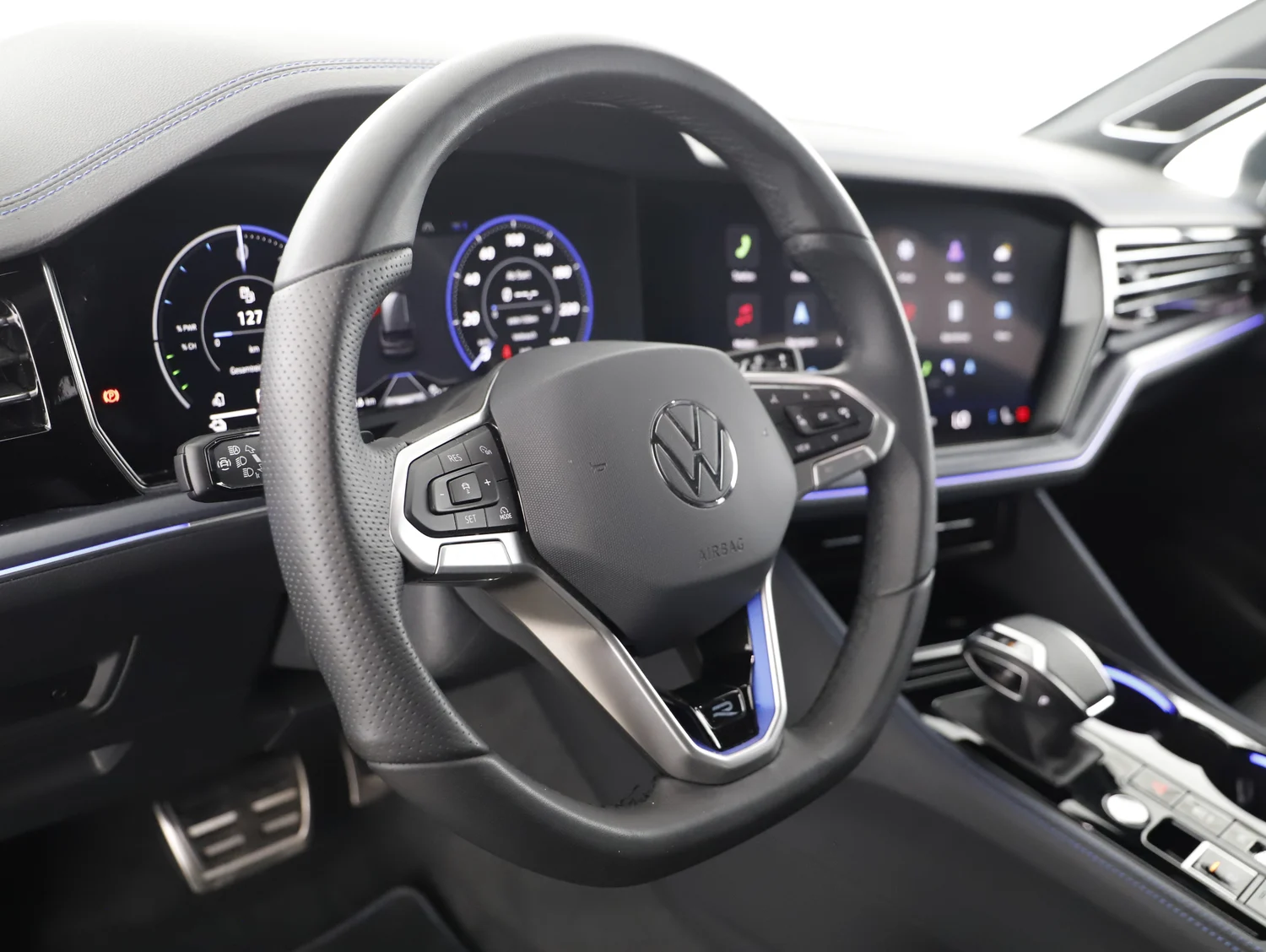 Bild eines VW Touareg R eHybrid TSI 4MOTION