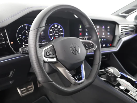 Bild eines VW Touareg R eHybrid TSI 4MOTION