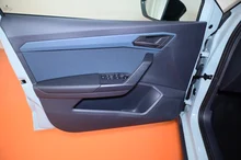SEAT Arona Style 1.0 TSI in Oniric-Grau Dach Nacht-Schwarz