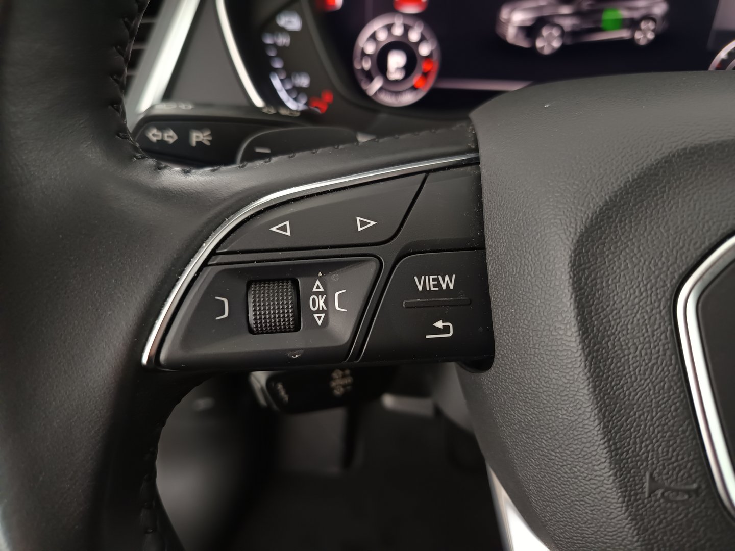 Audi Q5 50 TFSI e quattro Sport | Bild 16 von 33