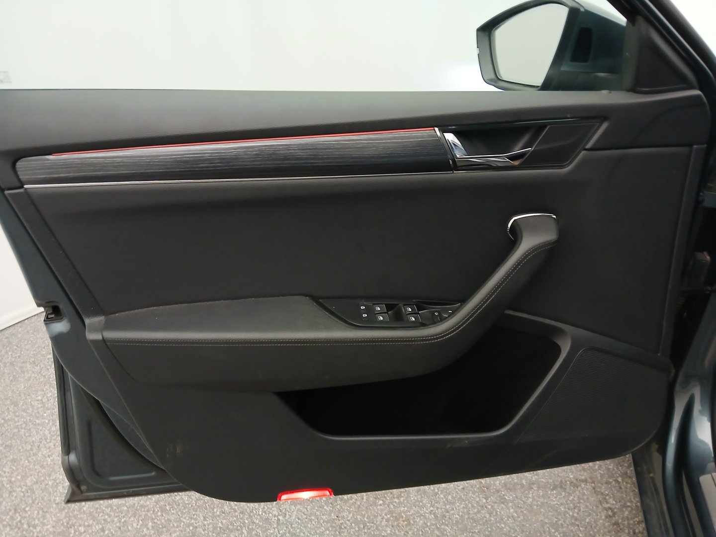 Škoda SUPERB Combi 4x4 Style TDI DSG | Bild 10 von 36