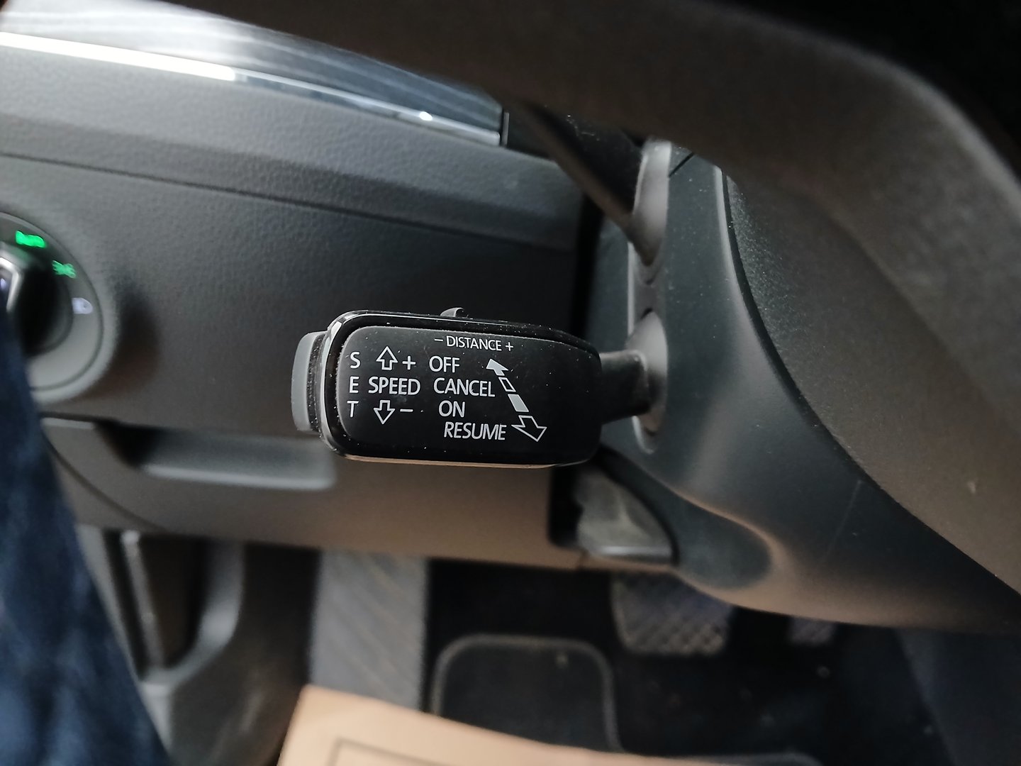 Škoda SUPERB Combi 4x4 Style TDI DSG | Bild 18 von 36