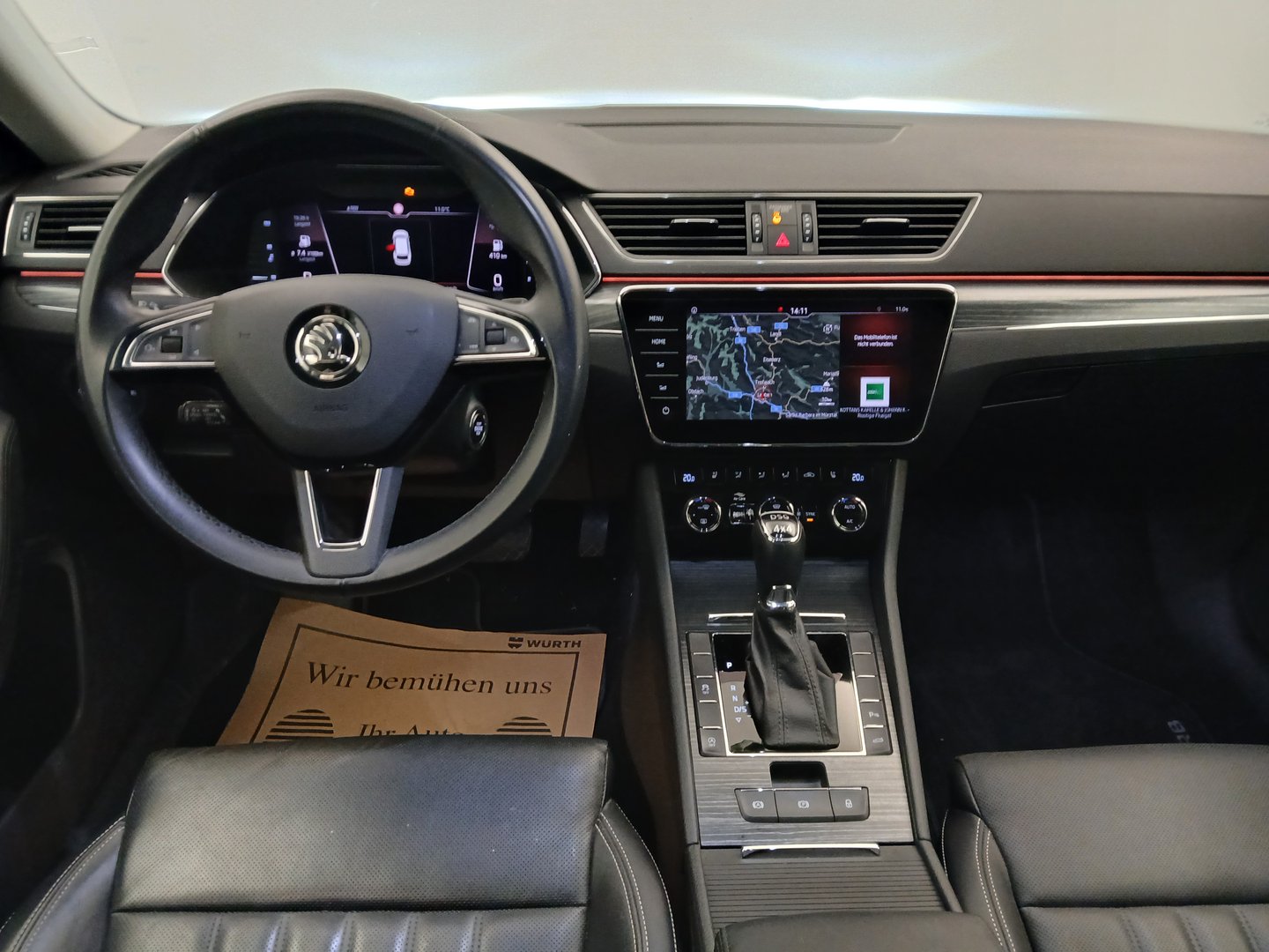 Škoda SUPERB Combi 4x4 Style TDI DSG | Bild 14 von 36