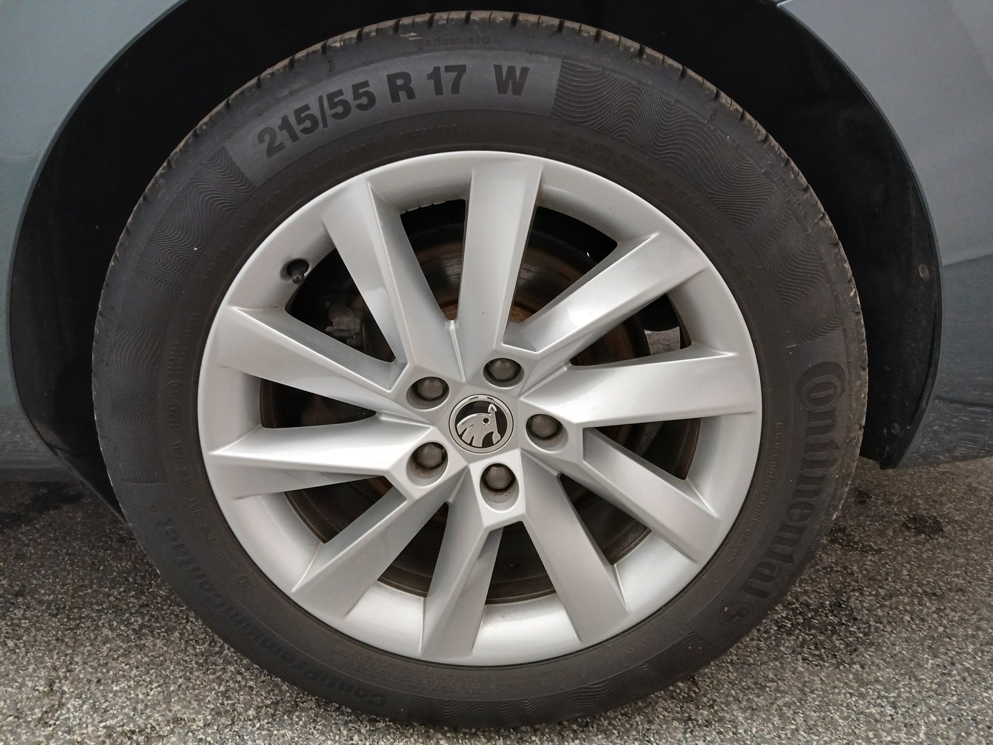 Škoda SUPERB Combi 4x4 Style TDI DSG | Bild 9 von 36