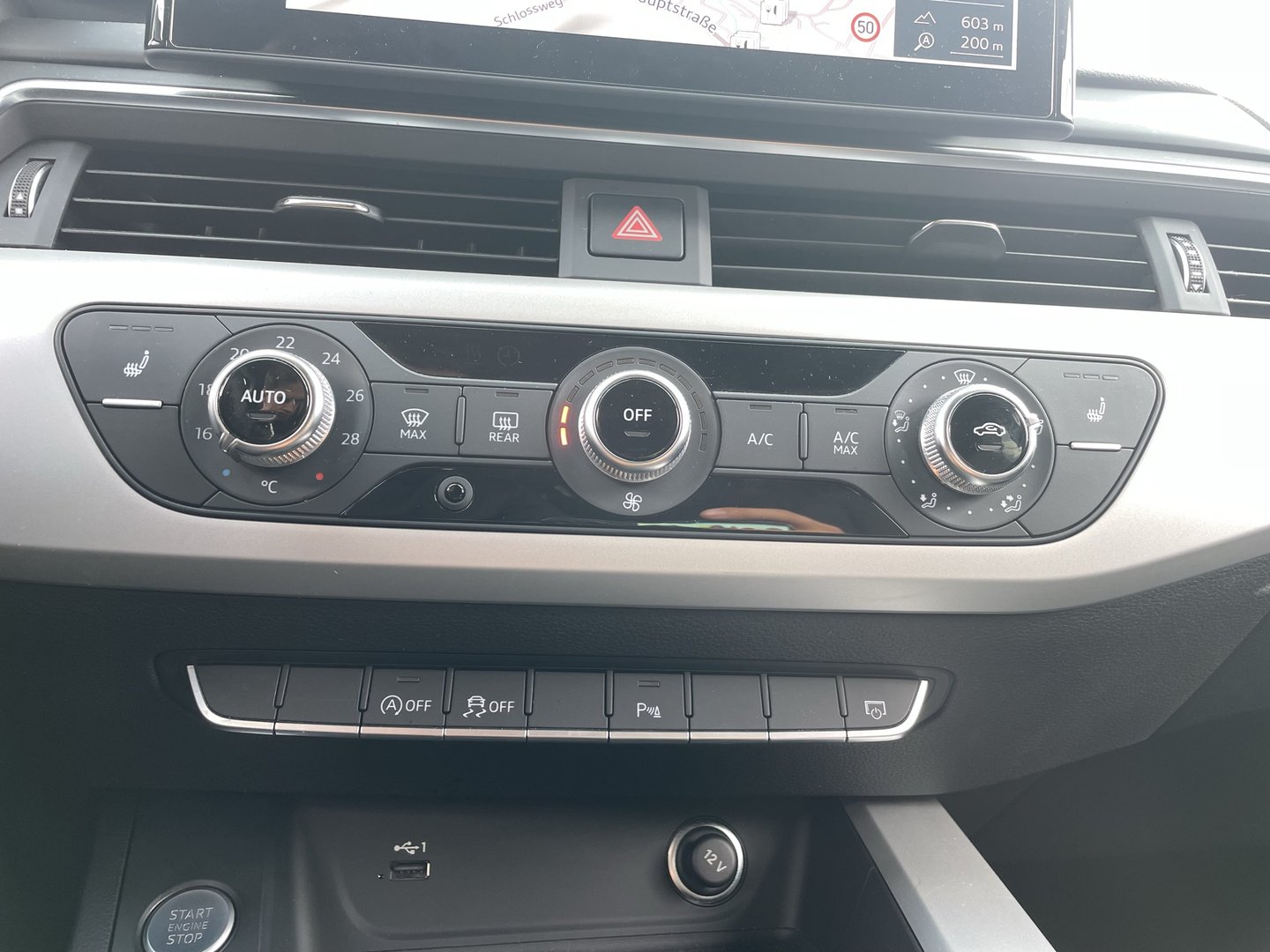 Audi A4 Avant 35 TDI advanced | Bild 19 von 24
