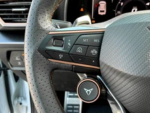 CUPRA Leon SP Kombi 2.0 TDI DSG in Nevada-Weiß Metallic