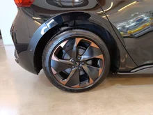 CUPRA Born 60/63 e-Boost 170kW/231PS in Nacht-Schwarz Metallic