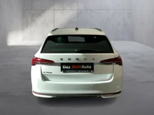 Škoda Octavia Combi Selection TDI DSG in Moon-Weiß Metallic