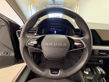 Škoda Kamiq Selection TSI DSG in Black-Magic Perleffekt