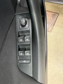 Škoda Kamiq Selection TSI DSG in Black-Magic Perleffekt