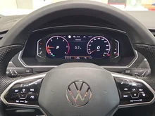 VW Tiguan Allspace R-Line TDI 4MOTION DSG in Platinum Grey Met.