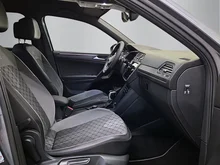 VW Tiguan Allspace R-Line TDI 4MOTION DSG in Platinum Grey Met.