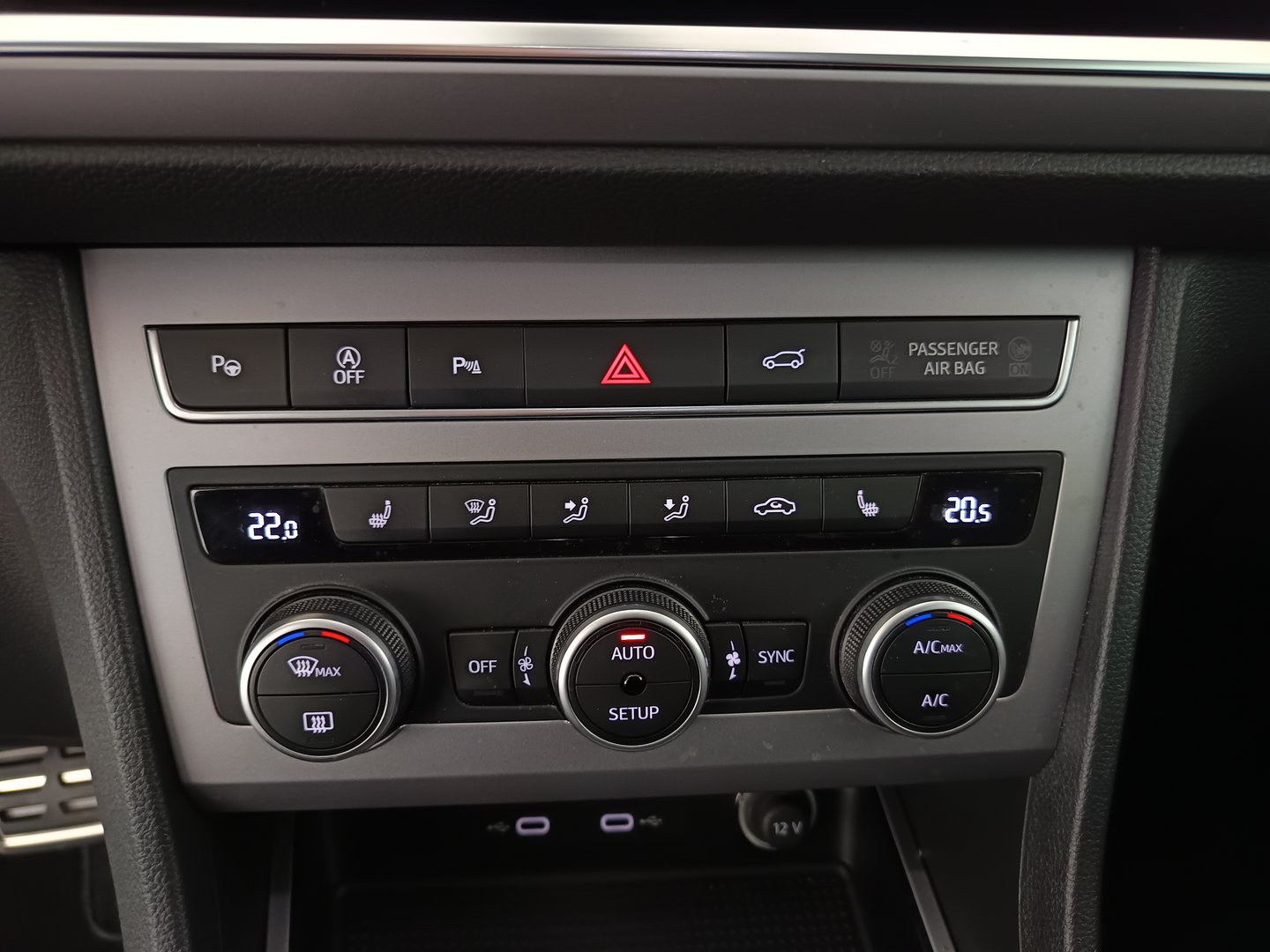 SEAT Ateca FR 2.0 TDI DSG | Bild 28 von 35