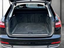 Audi A6 Avant 40 TDI quattro Sport in MYTHOSSCHWARZ METALLIC