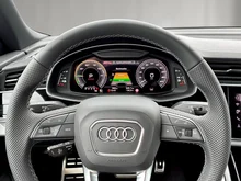 Audi Q8 e-hybrid quattro 290 kW in Mythosschwarz Metallic